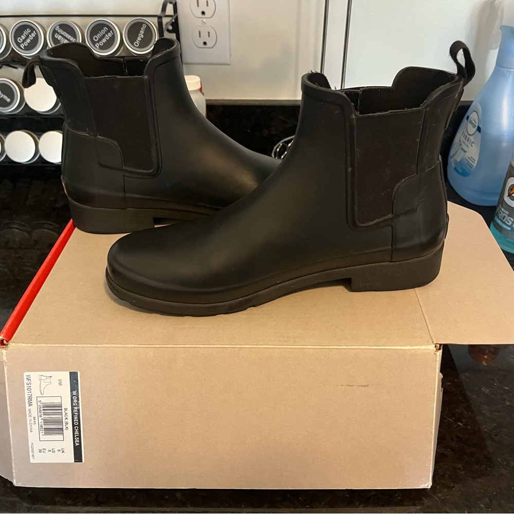 Hunter Women's Refined Slim Fit Chelsea Boots